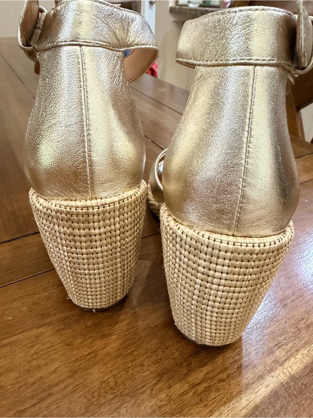 Vionic Marina Metallic Gold Leather Espadrille Wedge Sandals Size 6 Comfort